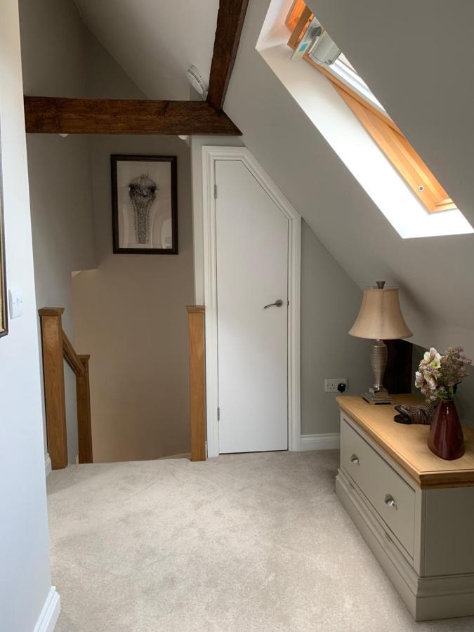 Apartamento The Barn House Cranleigh Exterior foto